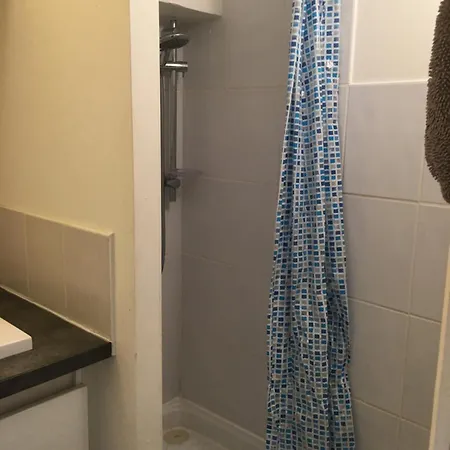 Eden Roc Apartment