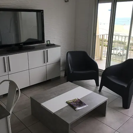 Апартаменты Eden Roc *